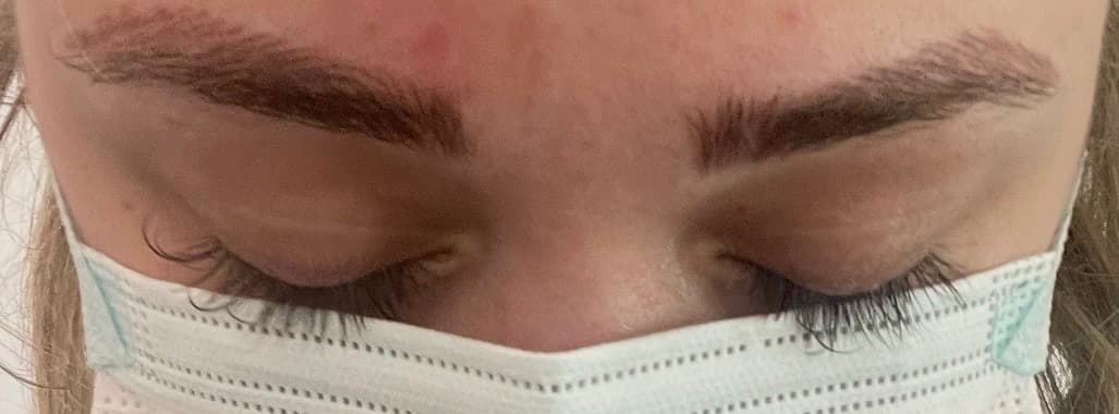 Natural lashes before extensions