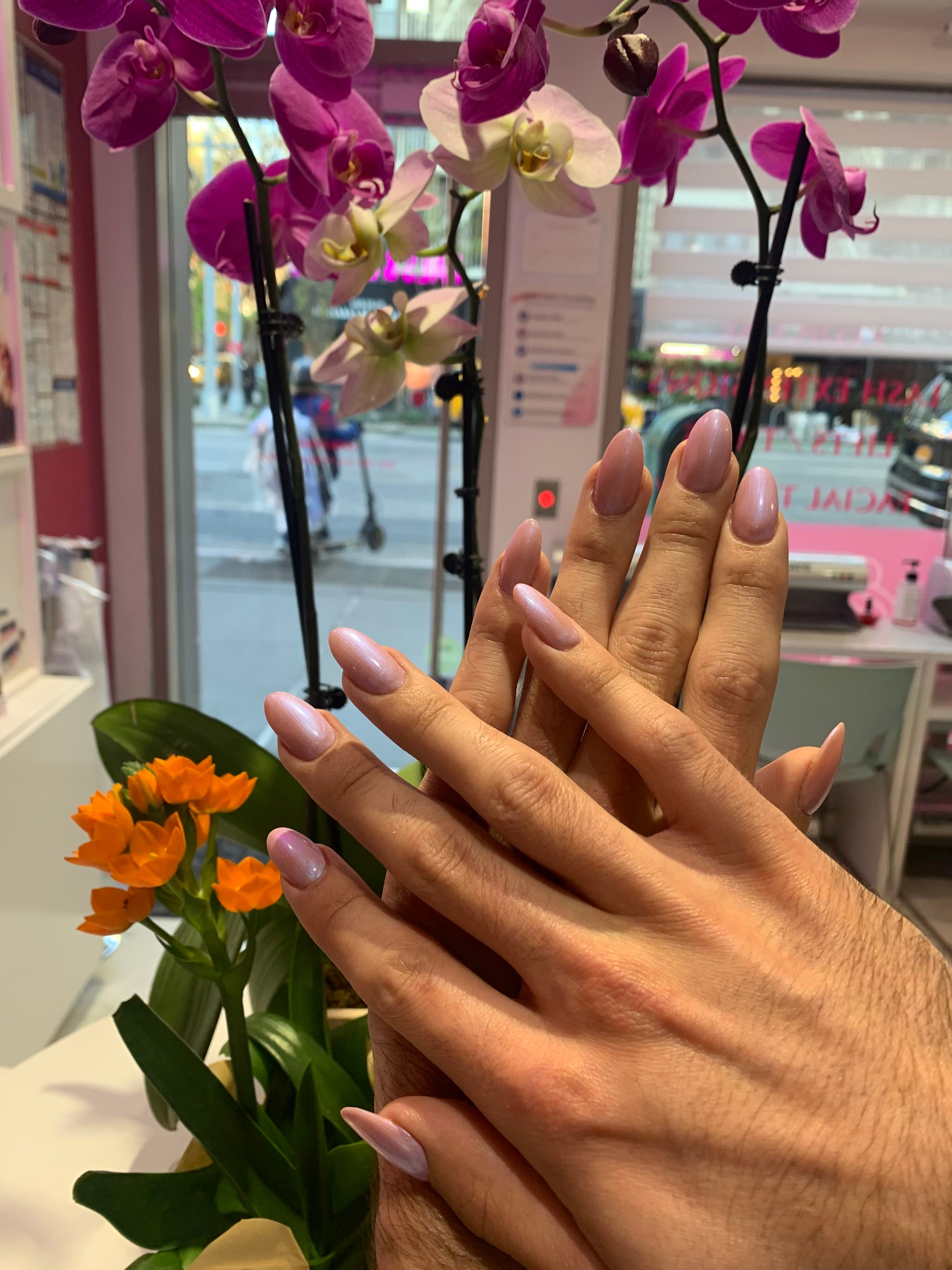 Lilac chrome almond nails